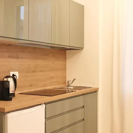 Apartment Mini Attic In Center Corso Buenosaires Milan